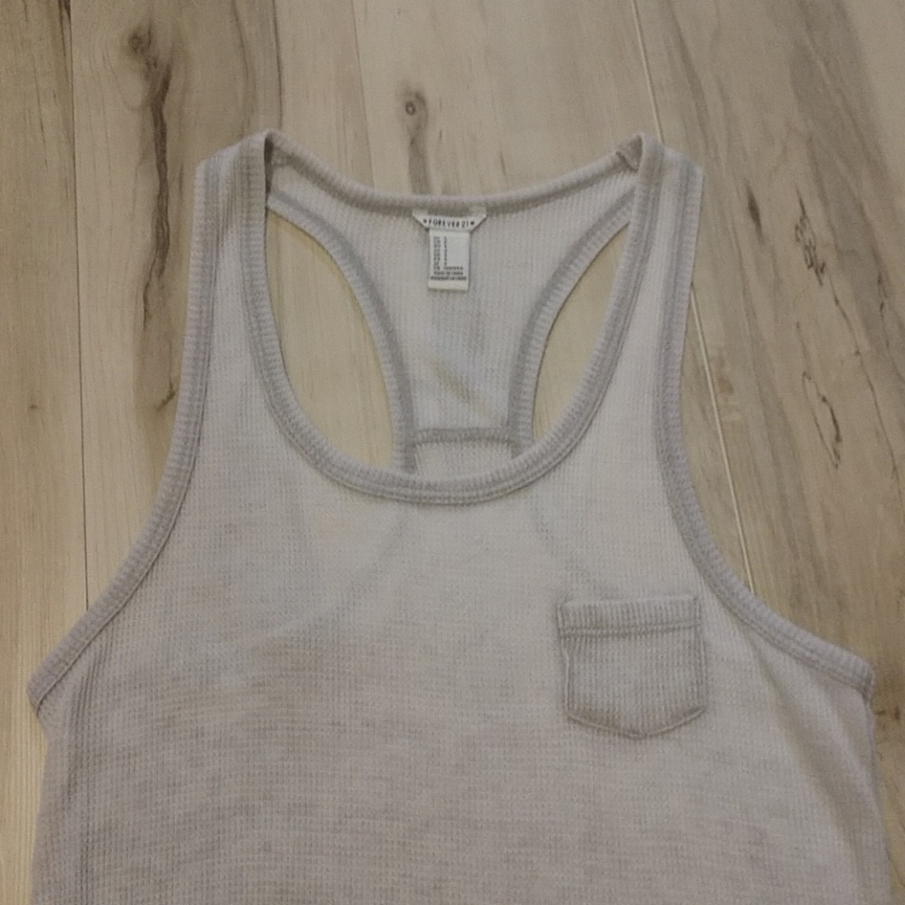 Tank top - Picture 2 of 3